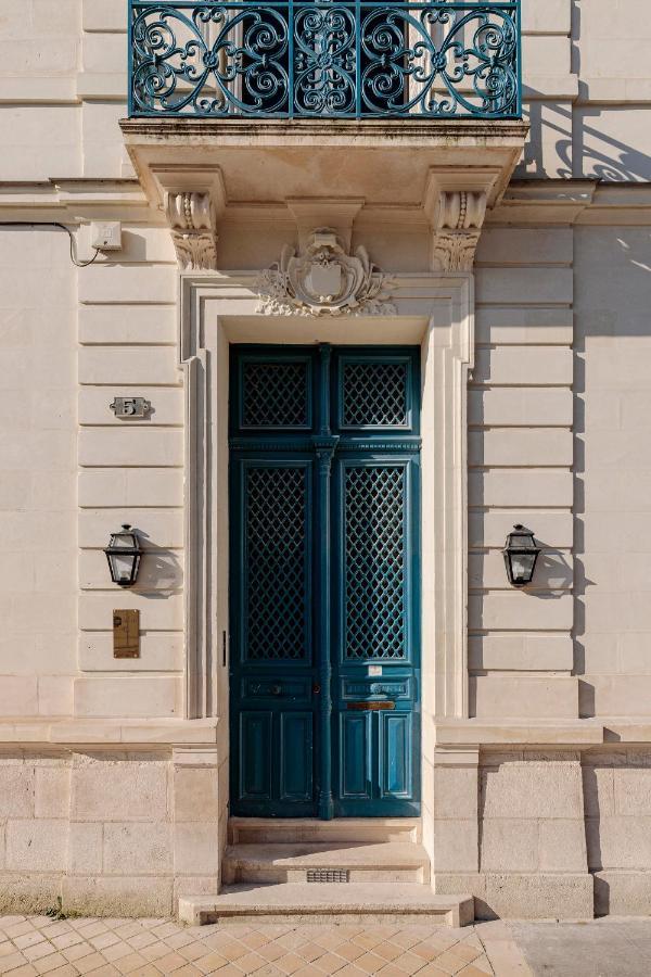 Hotel Corneille - Entree Autonome, Reception En Ligne - Encore Mieux Tours Esterno foto
